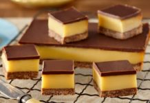 Υπέροχο γλύκισμα με ζαχαρούχο γάλα και σοκολάτα