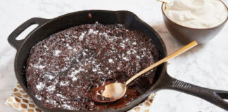 Κέικ Σοκολάτας στο τηγάνι. Πρέπει να το δοκιμάσετε!