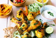 Σαλάτα με κοτόπουλο, γιαούρτι και μπαχαρικά