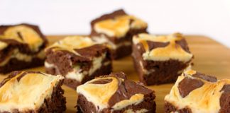 Ένα εξαιρετικό γλύκισμα: Brownies με τυρί κρέμα!