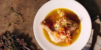 Κοτόσουπα με τυρί, μπέικον και μπίρα