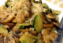 Σπαγγέτι με μανιτάρια και κολοκυθάκια