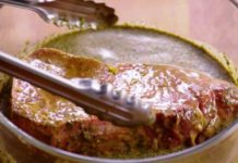 Αυτή η μαρινάδα θα χαρίσει απίστευτη γεύση στα ψητά σας κρέατα