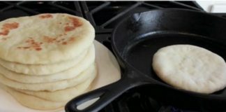 Μάθετε πως να φτιάξετε πεντανόστιμα πιτόψωμα στο τηγάνι!