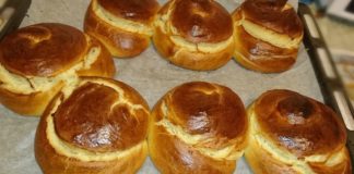 Τσουρεκάκια με ζαχαρούχο μούρλια !!!