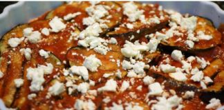 Σκέτη Απόλαυση: Mελιτζάνα στο φούρνο με τυριά