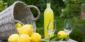 Φτιάξτε πανεύκολο λιμοντσέλο για να πάνε κάτω τα φαρμάκια.